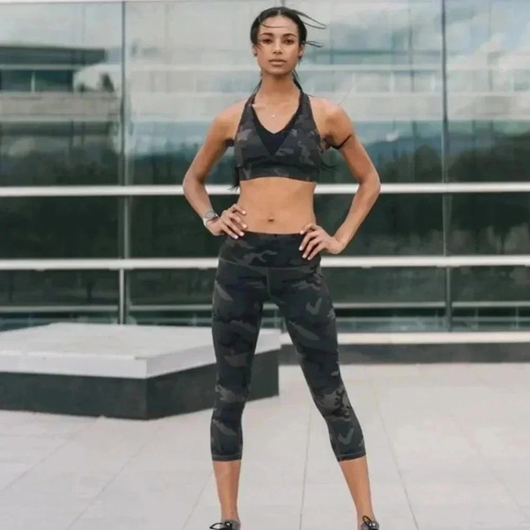 ZYIA ACTIVE LUX CAMO HIGH RISE CROPPED LEGGINGS - Picture 1 of 5